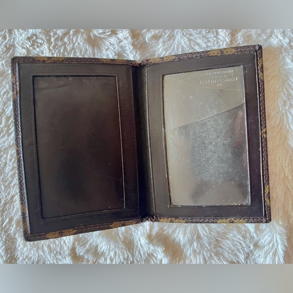 Louis Vuitton Monogram Bifold Cardholder - Picture 3 of 3